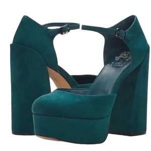 NWT VINCE CAMUTO Grelena Platform Pump Green Size Mob Wife NWOB Suede Y2K